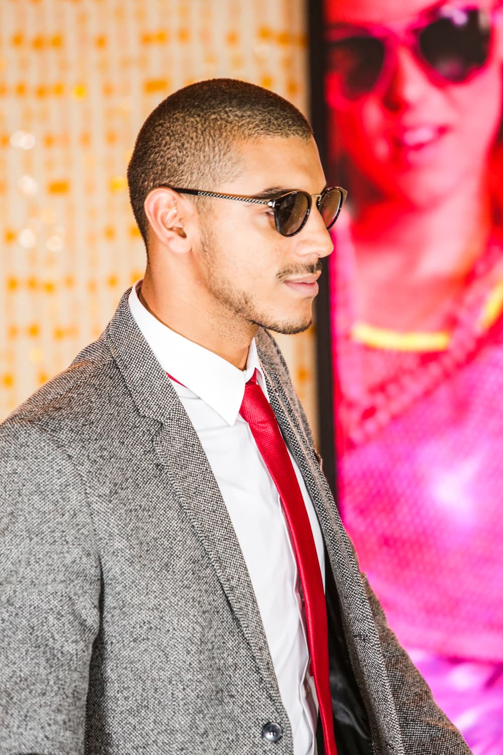 En una gran variedad de estilos, el accesorio predominante entre las celebridades que asistieron a la entrega de este año fue, sin duda las gafas de sol.