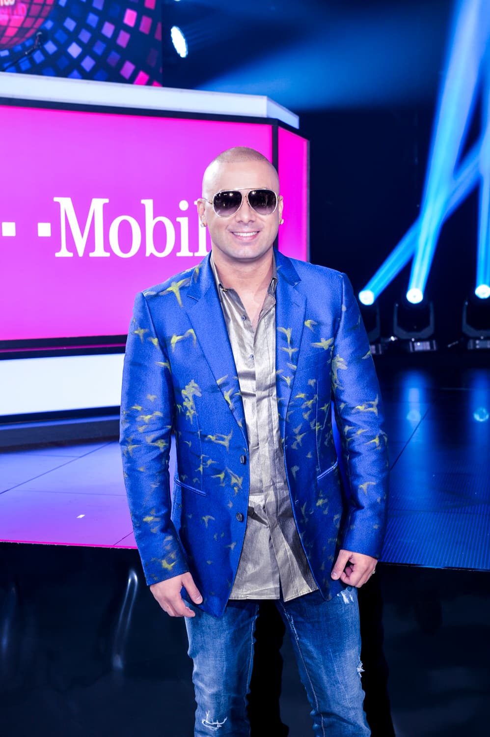 En una gran variedad de estilos, el accesorio predominante entre las celebridades que asistieron a la entrega de este año fue, sin duda las gafas de sol.