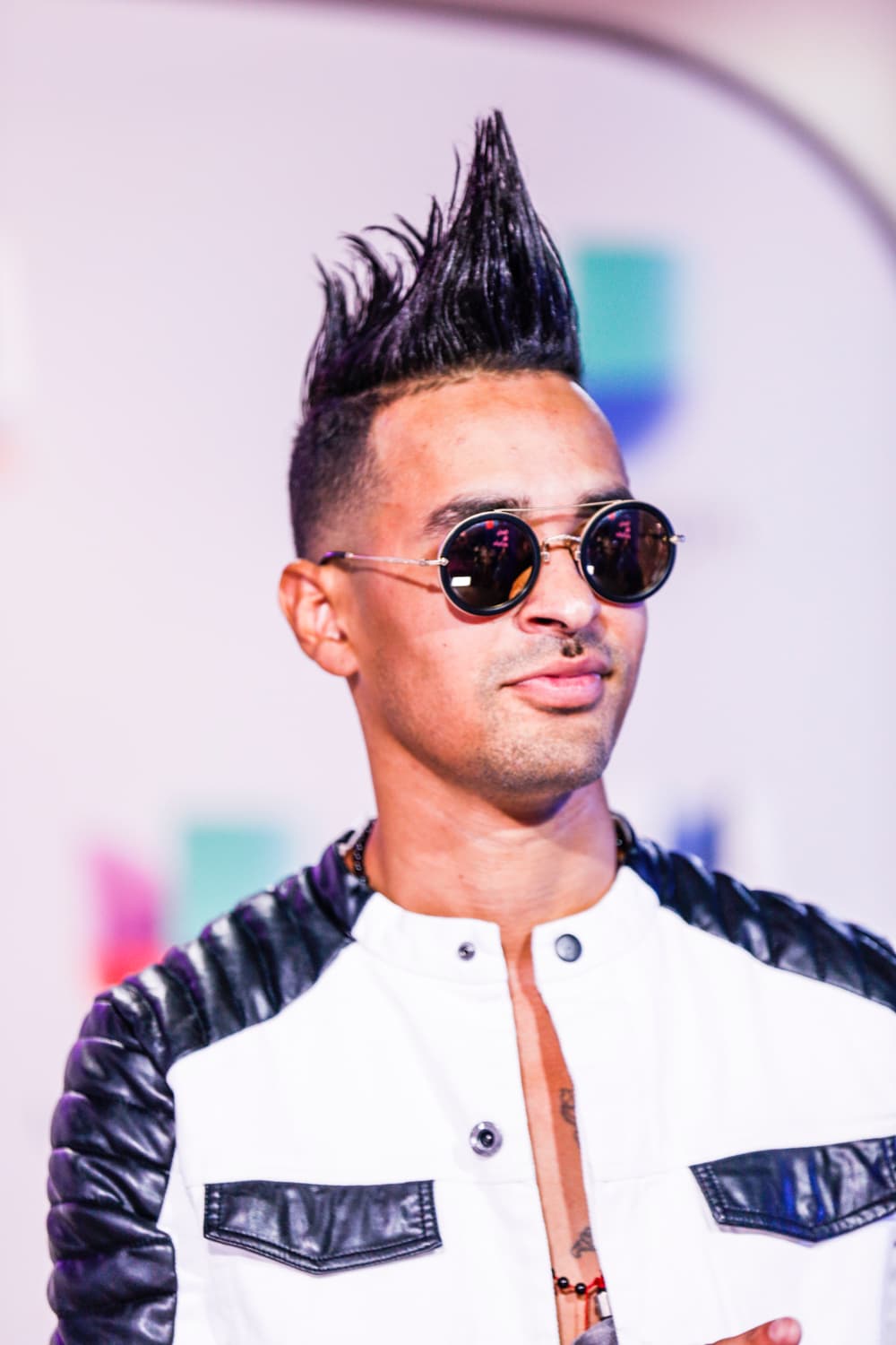 En una gran variedad de estilos, el accesorio predominante entre las celebridades que asistieron a la entrega de este año fue, sin duda las gafas de sol.