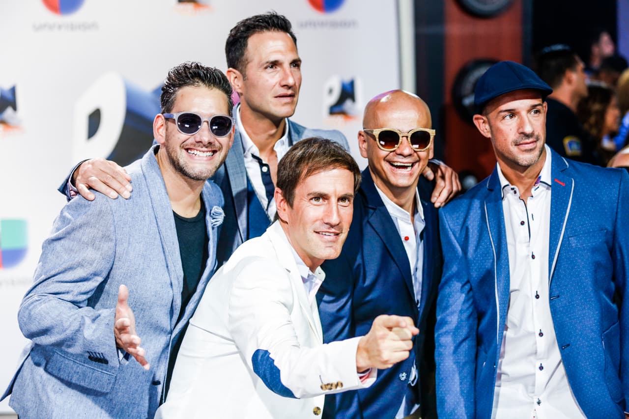 En una gran variedad de estilos, el accesorio predominante entre las celebridades que asistieron a la entrega de este año fue, sin duda las gafas de sol.