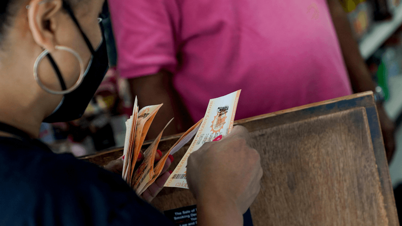 Se gana $2 millones en el Mega Millions de la lotería cerca de San Antonio