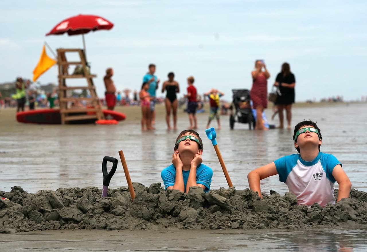 <b>Puesto 21. Hilton Head Island-Bluffton, Carolina del Sur</b>
<br>
<br>Aumento de la población por la migración: 18.2% entre 2010 y 2020. El área metropolitana recibió 34,029 nuevos habitantes en la última década.
<br>
<br>Población estimada en 2020: 227,244 personas.
<br>
<br>La pandemia de covid-19 impulsó el movimiento de estadounidenses de áreas metropolitanas gigantescas como Nueva York o Chicago a ciudades más pequeñas. Sin embargo, es una tendencia que se registra desde los años anteriores a la crisis.
<br>