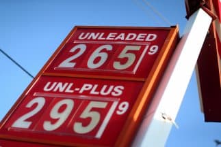 La gasolina en EEUU sigue a la baja