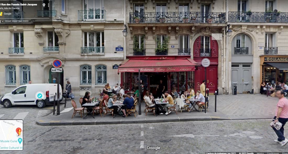 Café de 'Emily in Paris' de Netflix