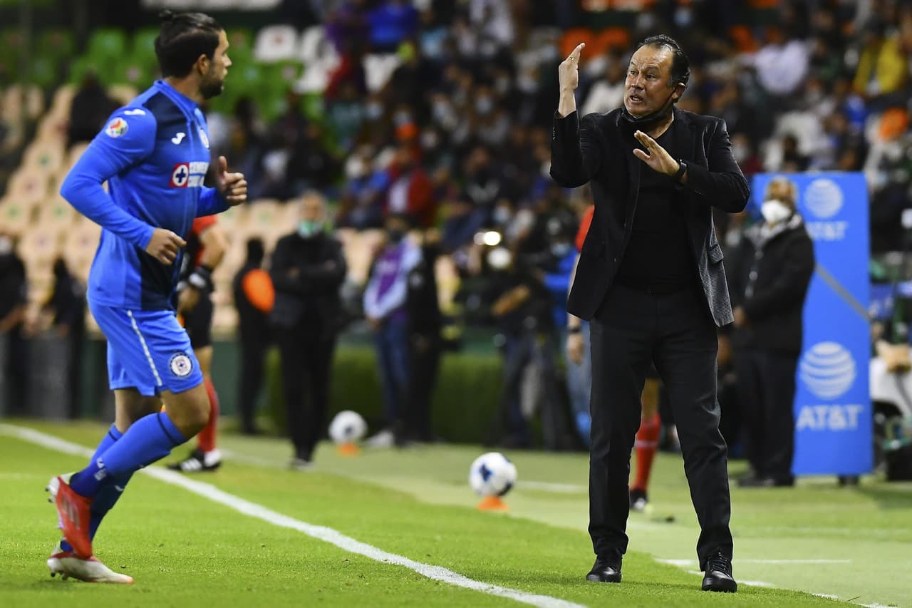 Cruz Azul derrotó al León y se mantiene en la parte alta de la clasificación.