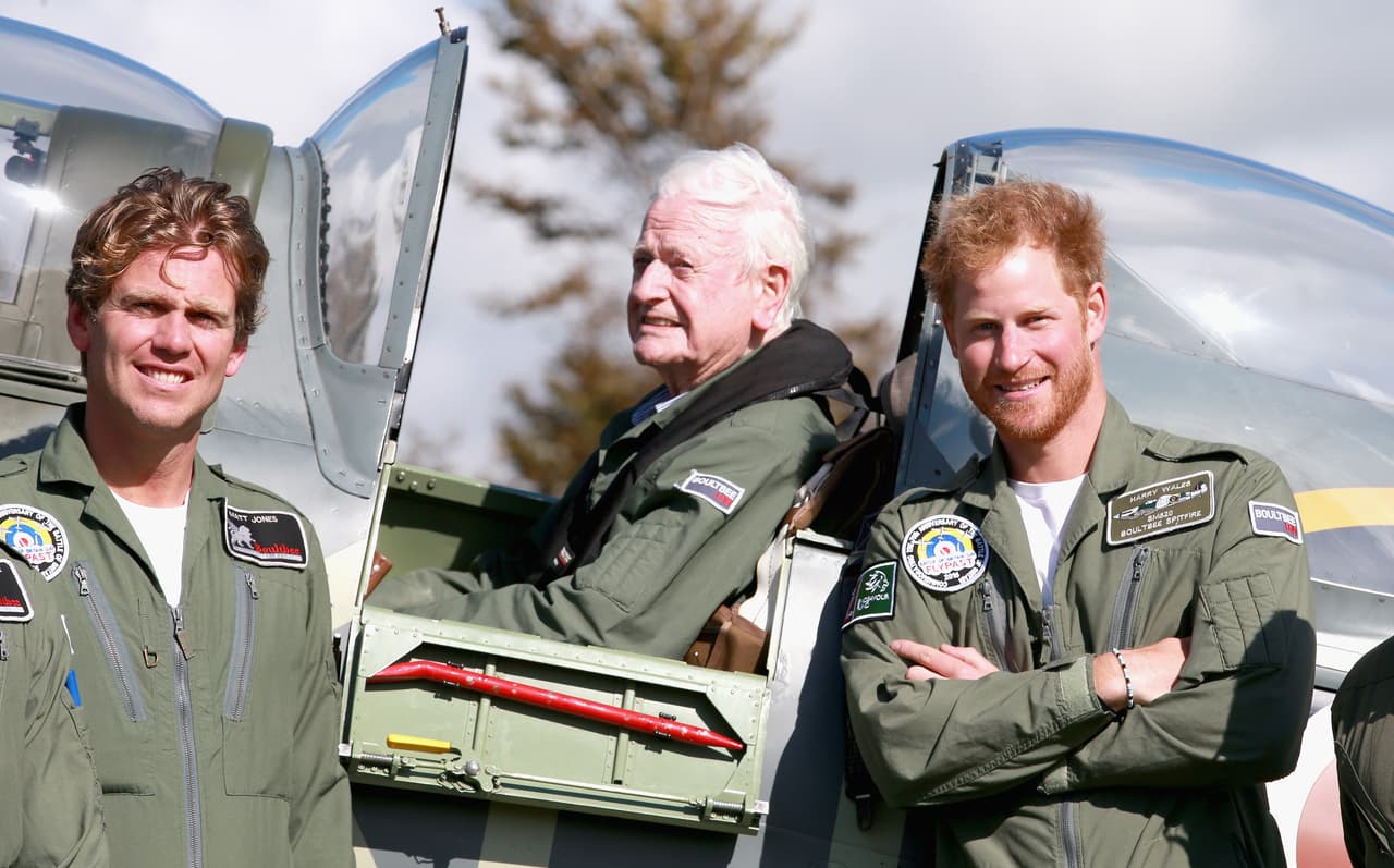 Harry celebró sus 31 años el 15 de septiembre con nuevo look.