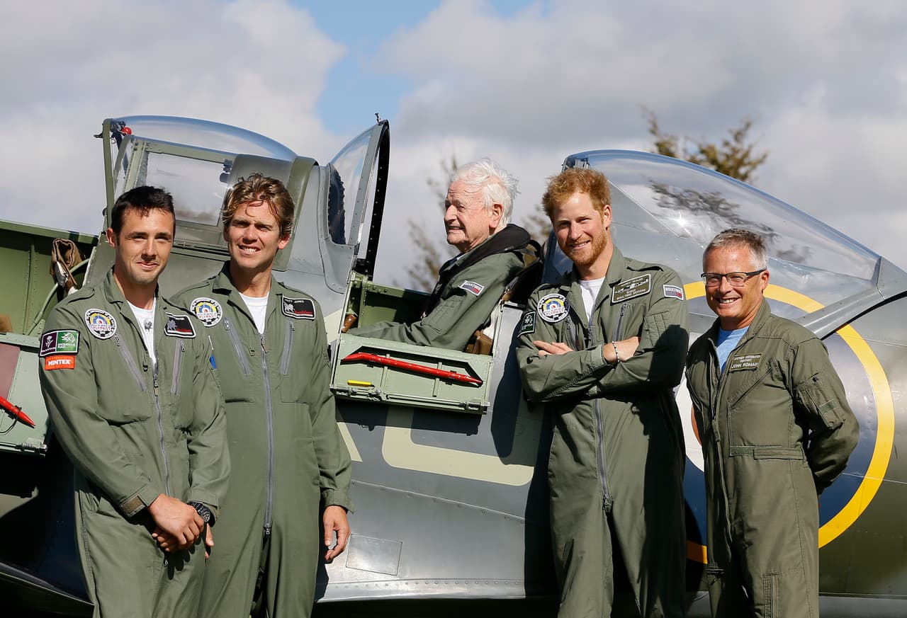 Harry celebró sus 31 años el 15 de septiembre con nuevo look.