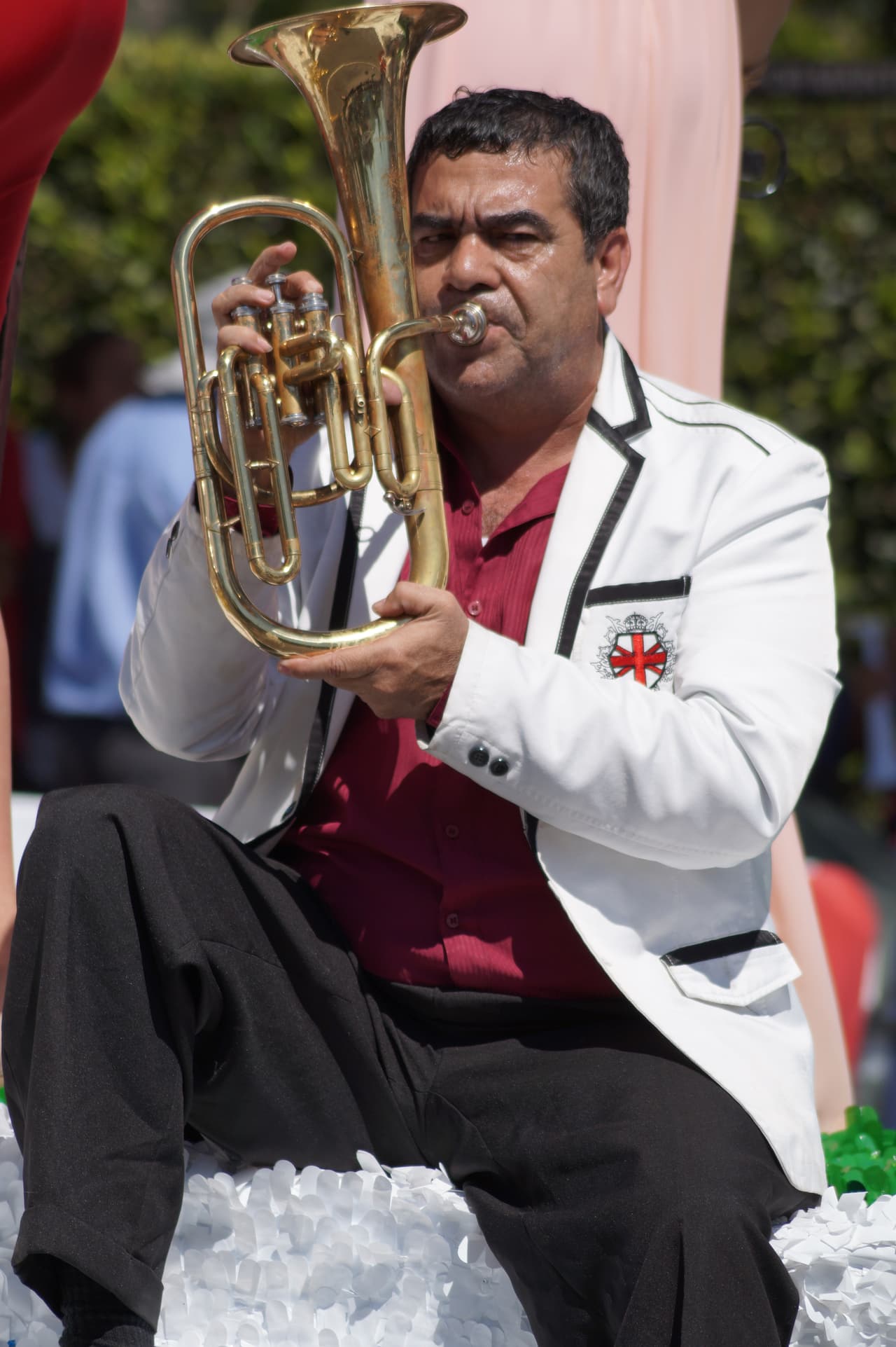 Miles festejaron la independencia de México en el tradicional desfile en el este de Los Ángeles.