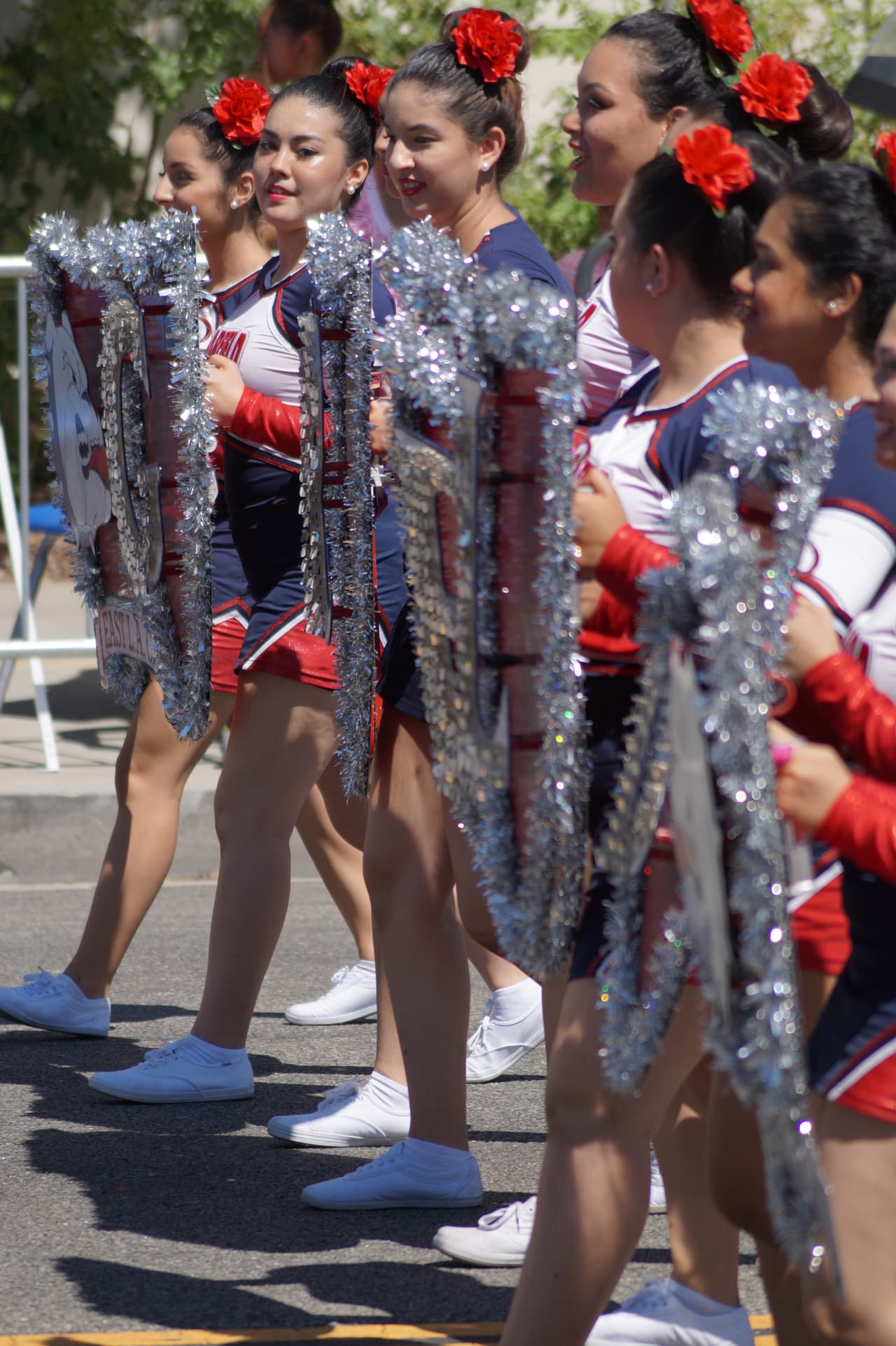 Miles festejaron la independencia de México en el tradicional desfile en el este de Los Ángeles.