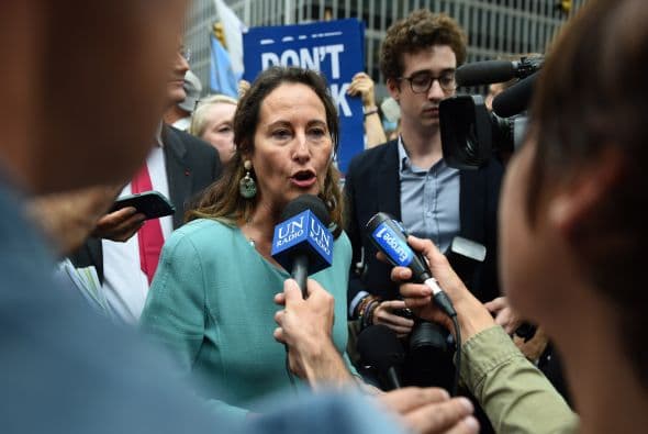 En la marcha de Nueva York participó también la ministra francesa de Medio Ambiente, Segolene Royal.