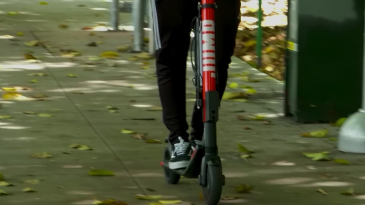 Muerte de menor en scooter reaviva alerta por accidentes con vehículos eléctricos