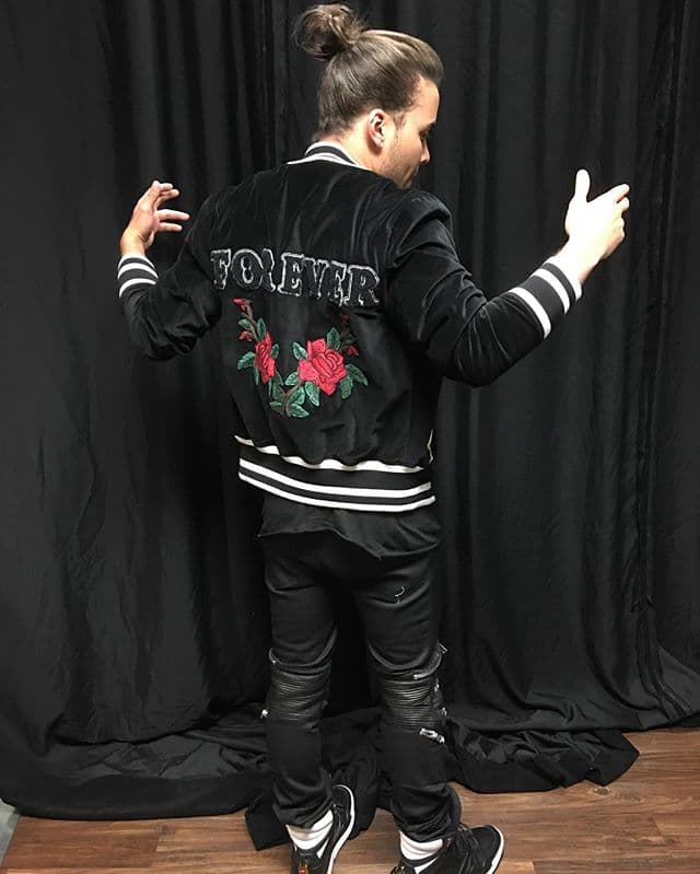 Esta chaqueta es una de las más costosas que tiene Prince. Aunque ya no está disponible, le costó $3495 dólares.