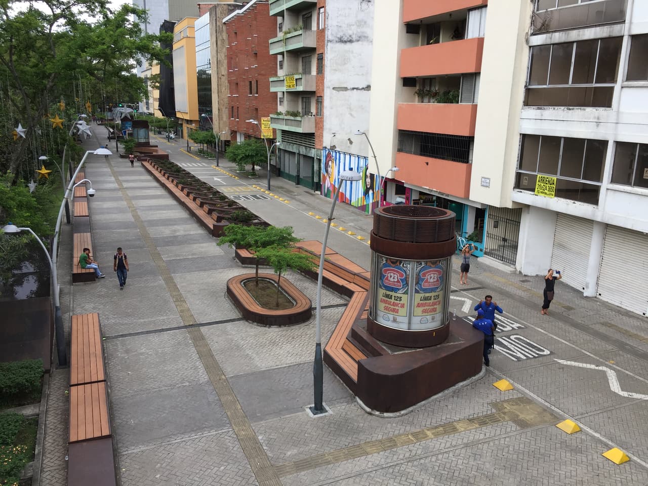 Planificar sin querer queriendo: de corredor de buses a espacio público
