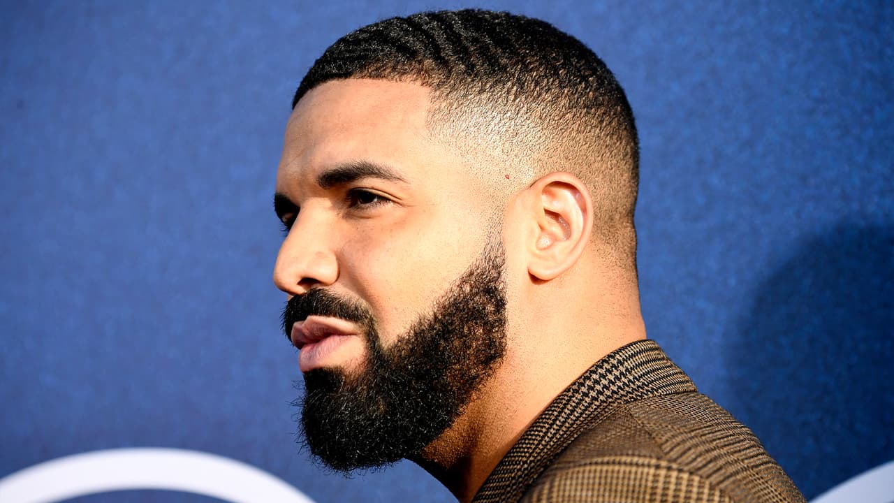 Drake aseguró que brindará apoyo "en lo que pueda" a los afectados y concluyó el mensaje diciendo: "Que Dios esté con todos ustedes".