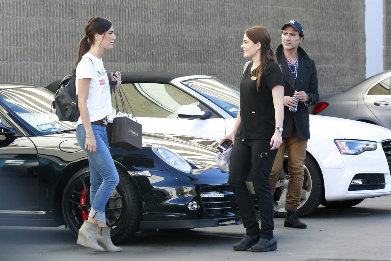 Photo©2017: BACKGRID US/ Grosby Group Beverly Hills, CA - PREMIUM EXCLUSIVE JUST RELEASED - Mexican singer Alejandro Fernandez was seen leaving Epione salon with his beautiful and stylish girlfriend Karla Laveaga in Beverly Hills.