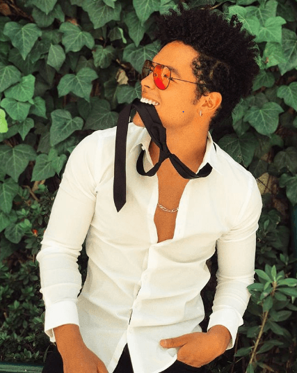 Víctor Manuel es un actor de origen cubano. Él dice que su gusto por la música inició desde que era un bebé debido a que creció en un ambiente 100% musical, de acuerdo con información del portal Las Estrellas.