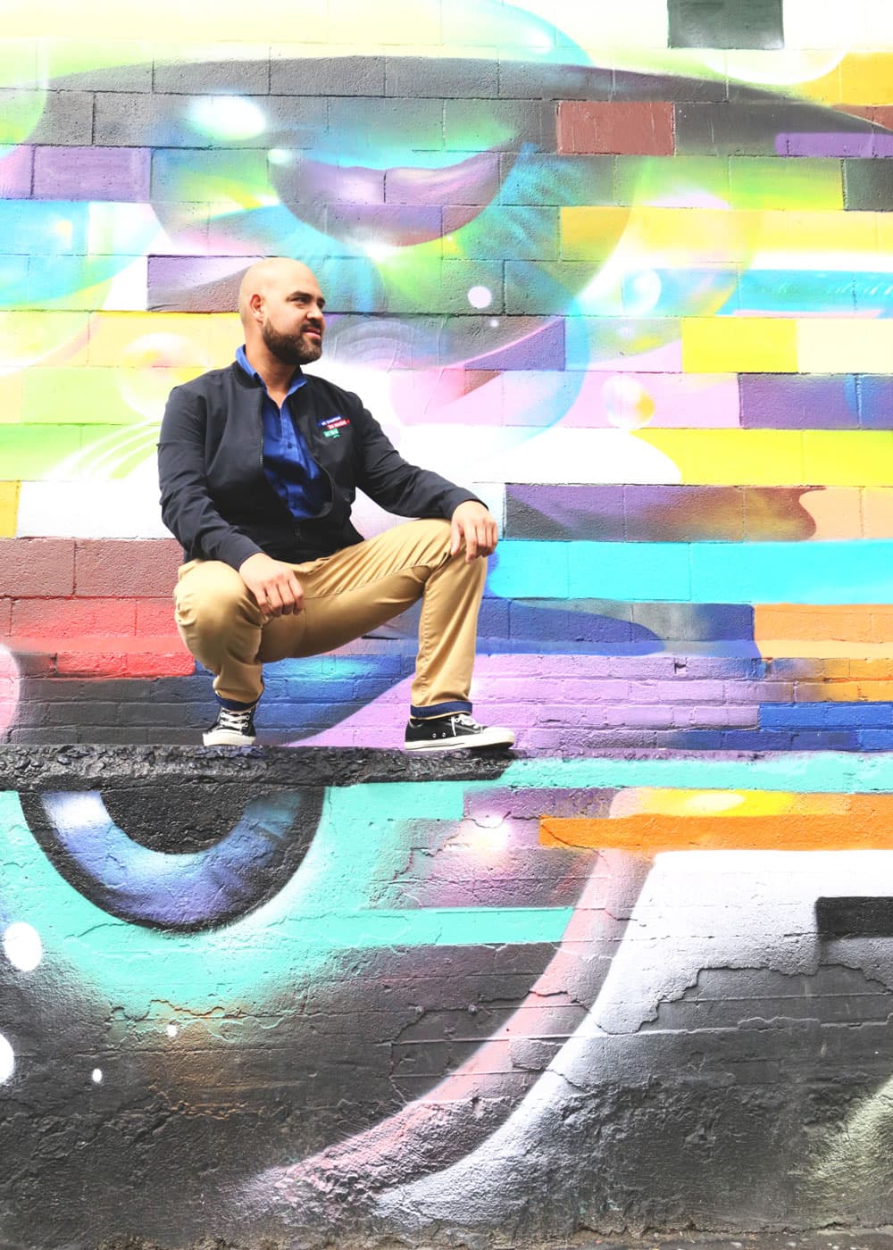 <b>Raúl</b> también demostró sus dotes de modelo y así lo hizo durantes sus pasos por este majestuoso lugar.