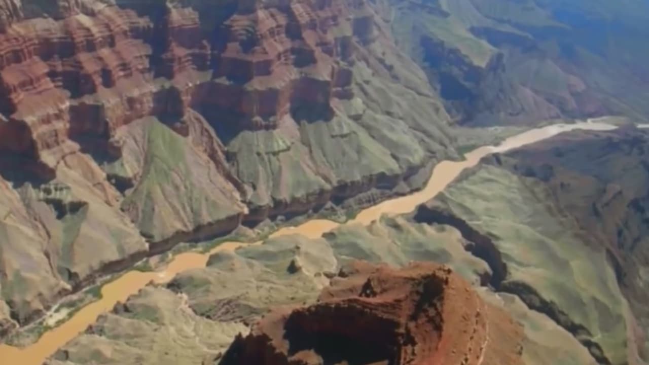 Extranjeros pagarán más por día para entrar a parques nacionales: resumen de las noticias del día