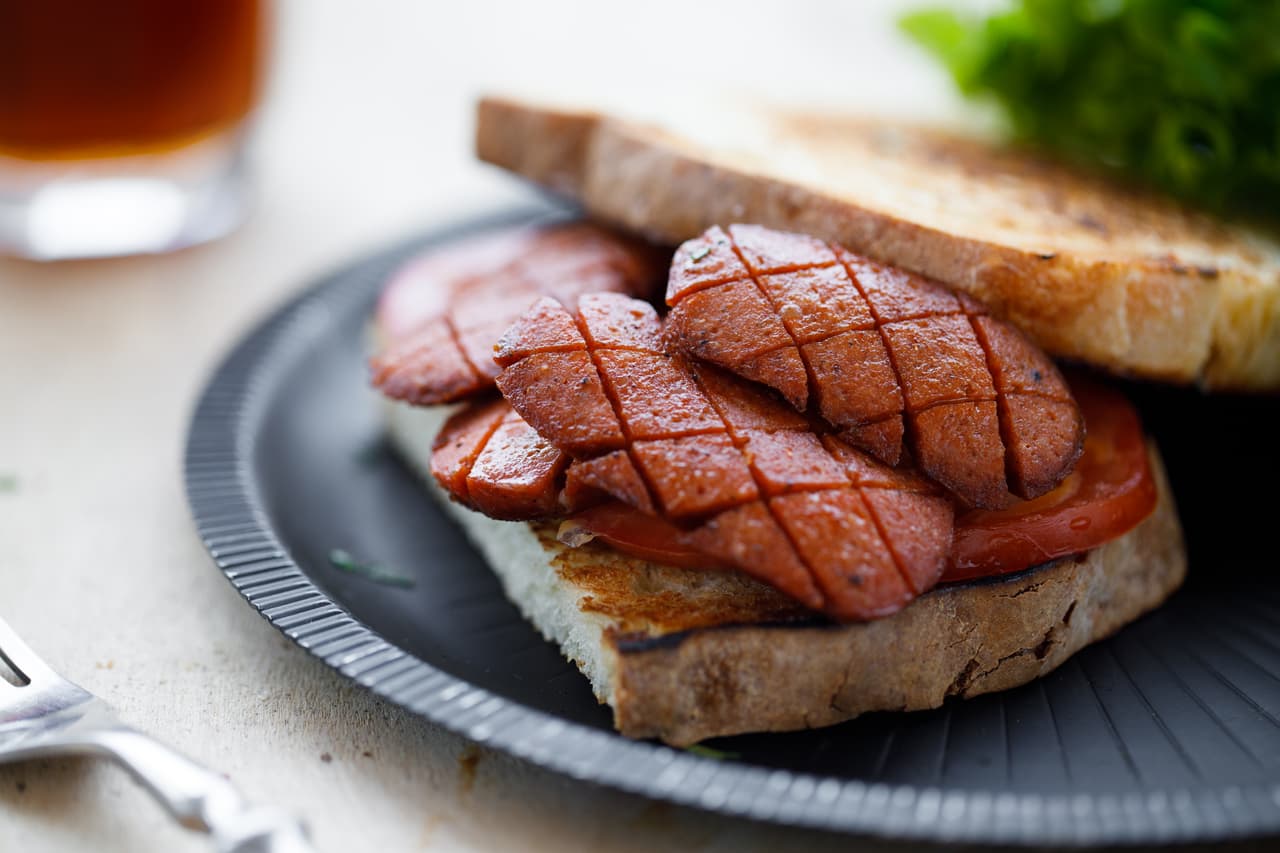 Tostada de pastrami y requesón | Reto 28