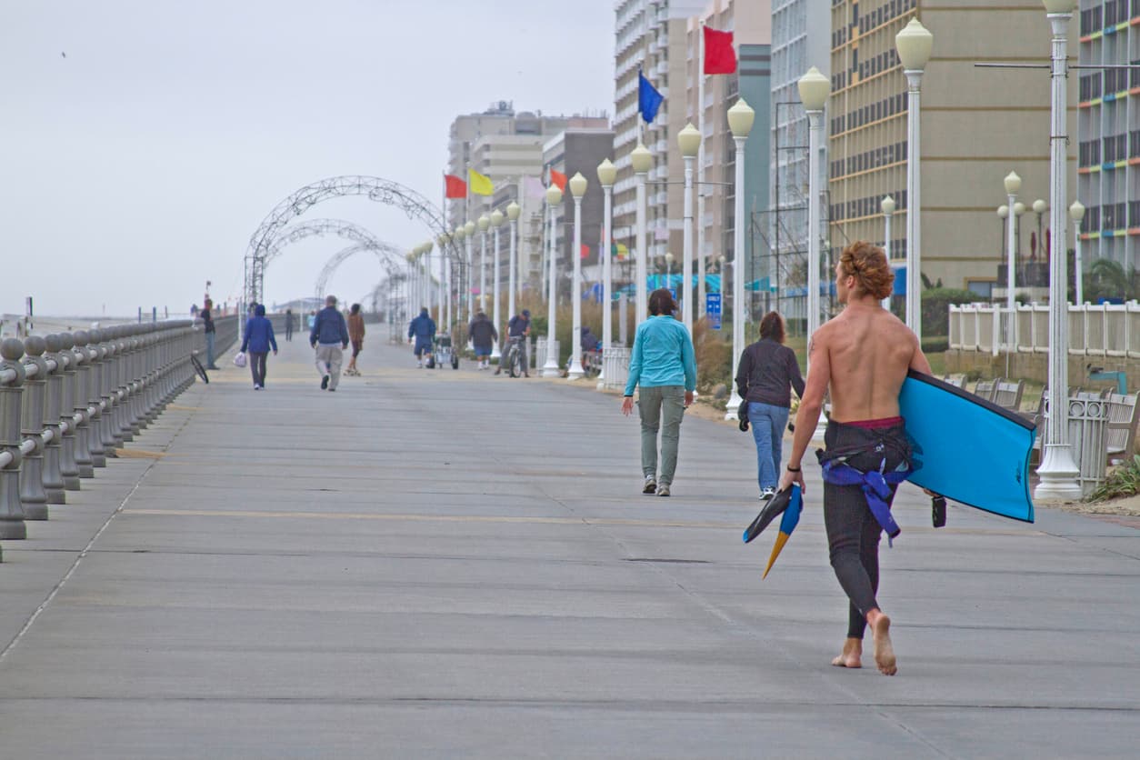 <b>#47 – Virginia Beach, VA</b> (empatada con Colorado Springs). 
<br>Las ciudades como esta, ubicada en el sur de EEUU, fueron las peores evaluadas por el estudio.