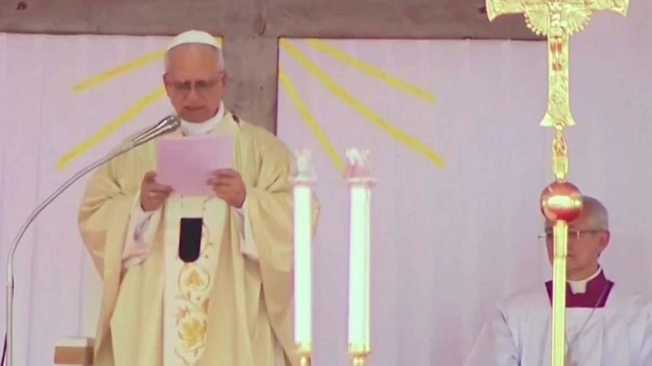 El Papa León XIV llega a Guinea Ecuatorial para cerrar su gira por África