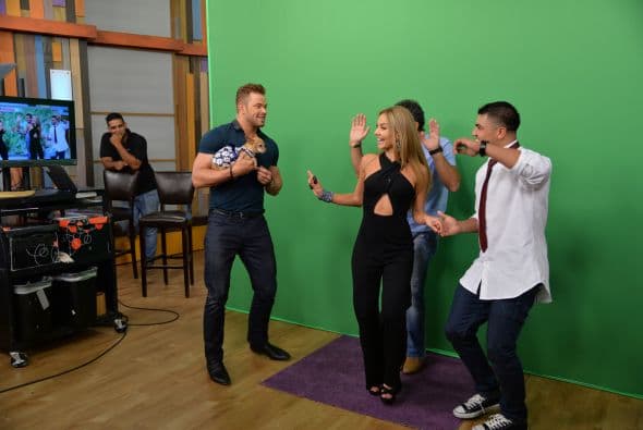 ¿Qué tal? Como era de esperarse nadie se resiste a bailar 'el weather' con Ximena.