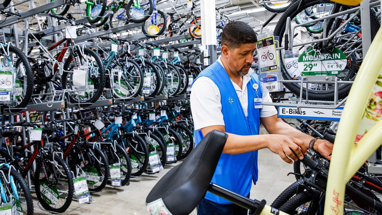 Aumentan las solicitudes de desempleo en California mientras crece el temor a una recesión