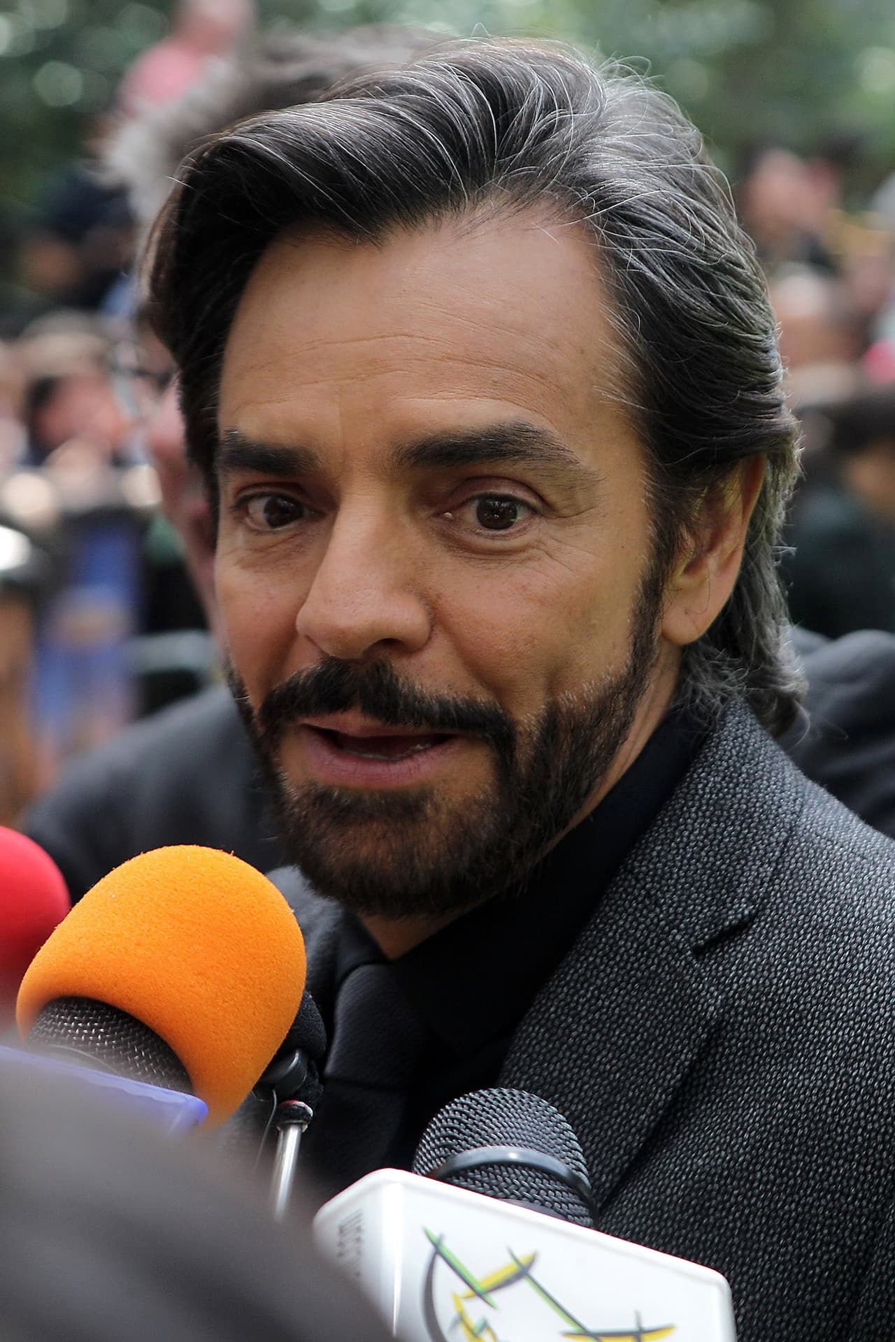 Respecto al anillo, Eugenio contó cómo los consiguieron: “Vamos a Echegaray, había una joyería en el estacionamiento, ahí tú mamá y yo compramos los anillos de casados (…)”.
<br>