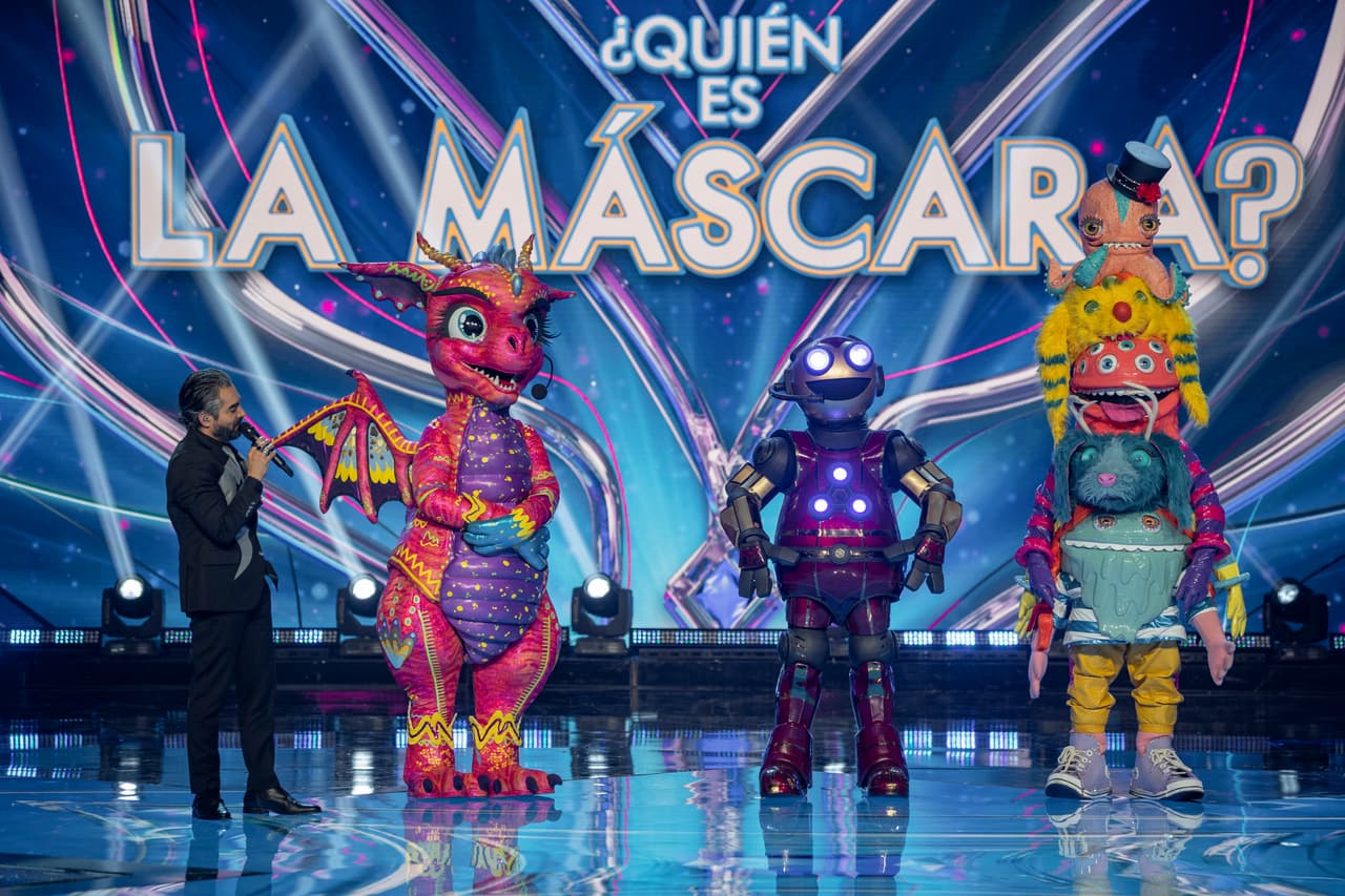 Nuevamente se enfrentaron seis personajes en dos combates triples y al final de la noche dos de ellos tuvieron que abandonar la competencia y revelar su verdadera identidad. La primera tripleta en enfrentarse fueron Alebrije, Bot y Bunch.