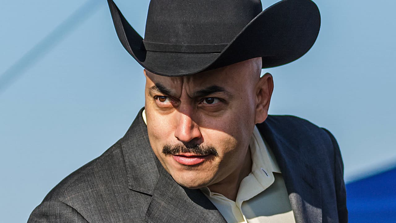 Lupillo Rivera lanza el corrido "autorizado" sobre Kate del Castillo y "El Chapo"