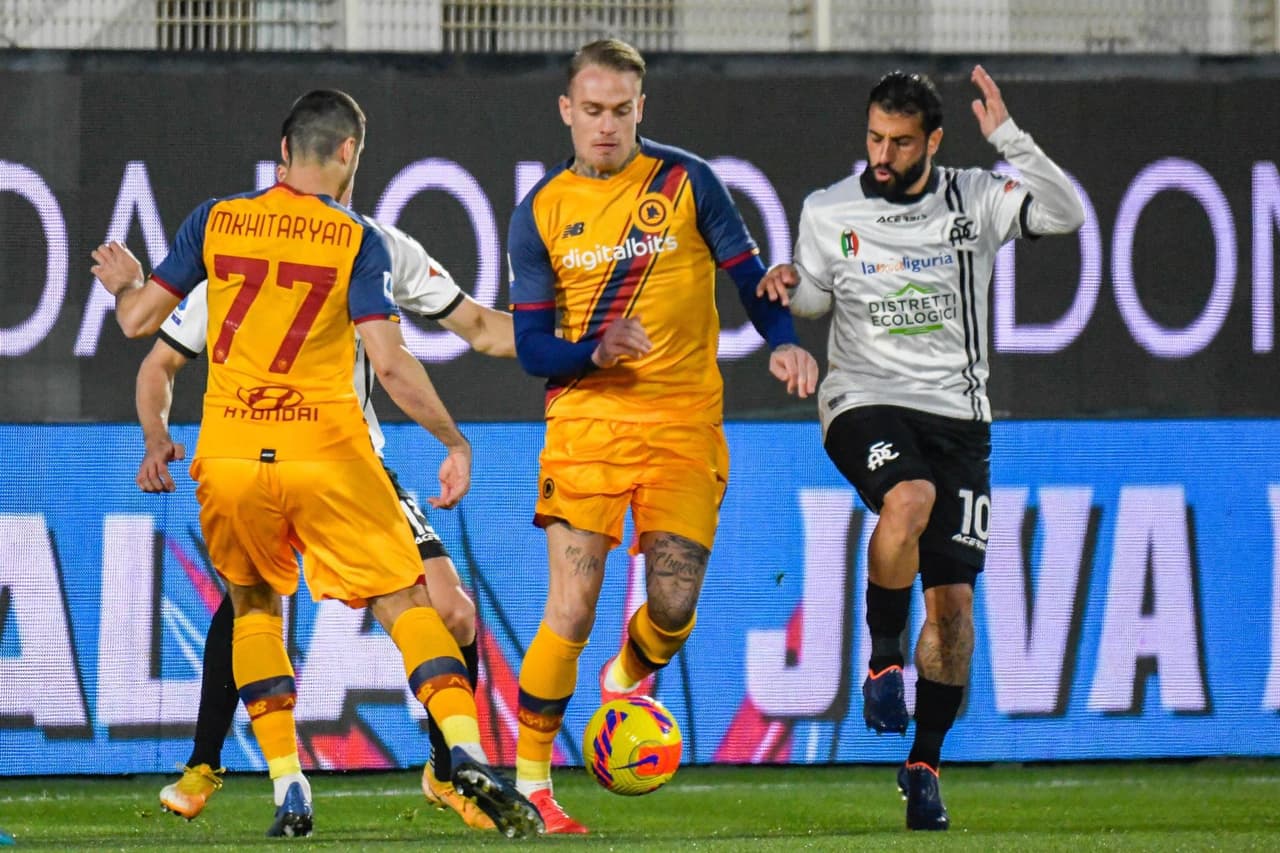 La Roma saca triunfo sobre Spezia ya en minutos agregados durante la fecha 27 en la Serie A. Tammy Abraham (90+9+) se encargó de cobrar un penalti para darle la victoria a 'la Loba'.