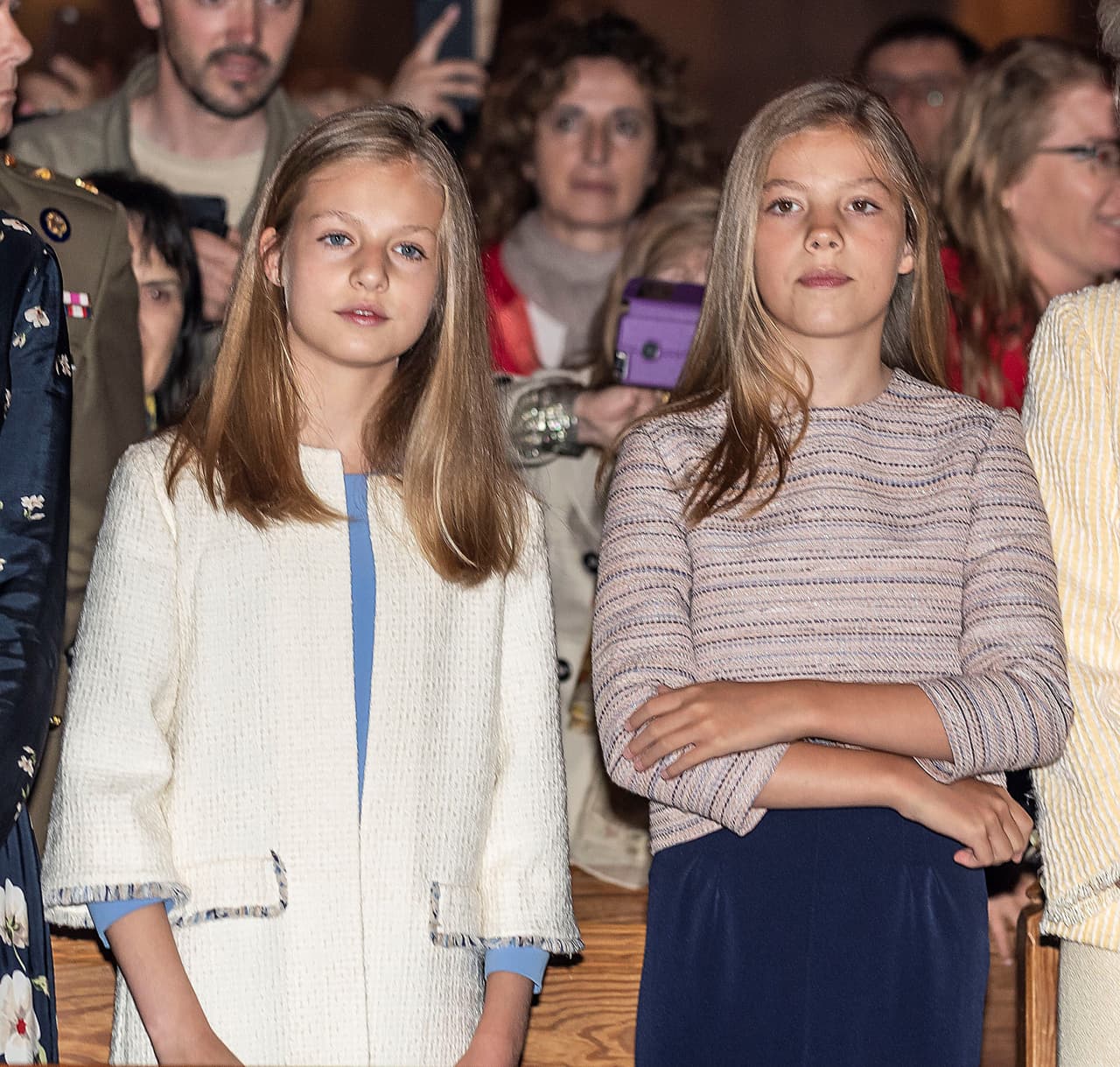 Las princesas tampoco pueden usar Internet ni tabletas electrónicas entre semana, sólo en sábado y domingo.