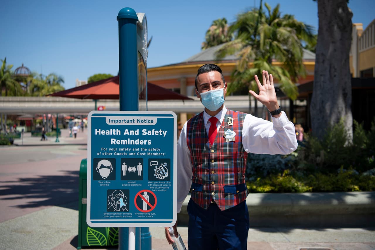 Hasta el momento no es claro cuándo abrirán los parques de Disneyland y California Adventure.