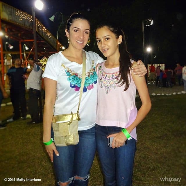Maity sigue disfrutando a su familia, (17 de diciembre, 2015).