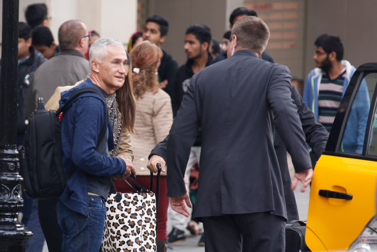 Jorge también estaba disfrutando de un tiempo a solas con su chica.