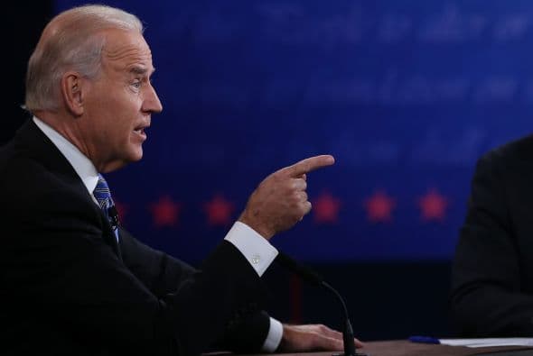 Ante esto, Biden replicó con sus dardos contra Romney por su oposición al rescate de la industria automotriz de Obama que, a su juicio, salvó miles de empleos en EEUU.