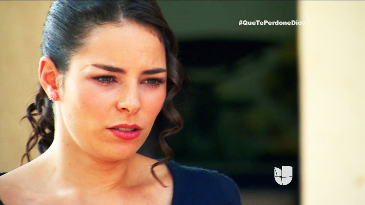 Es una lástima que hayas rechazado su propuesta Teodora. Le rompiste el corazón.