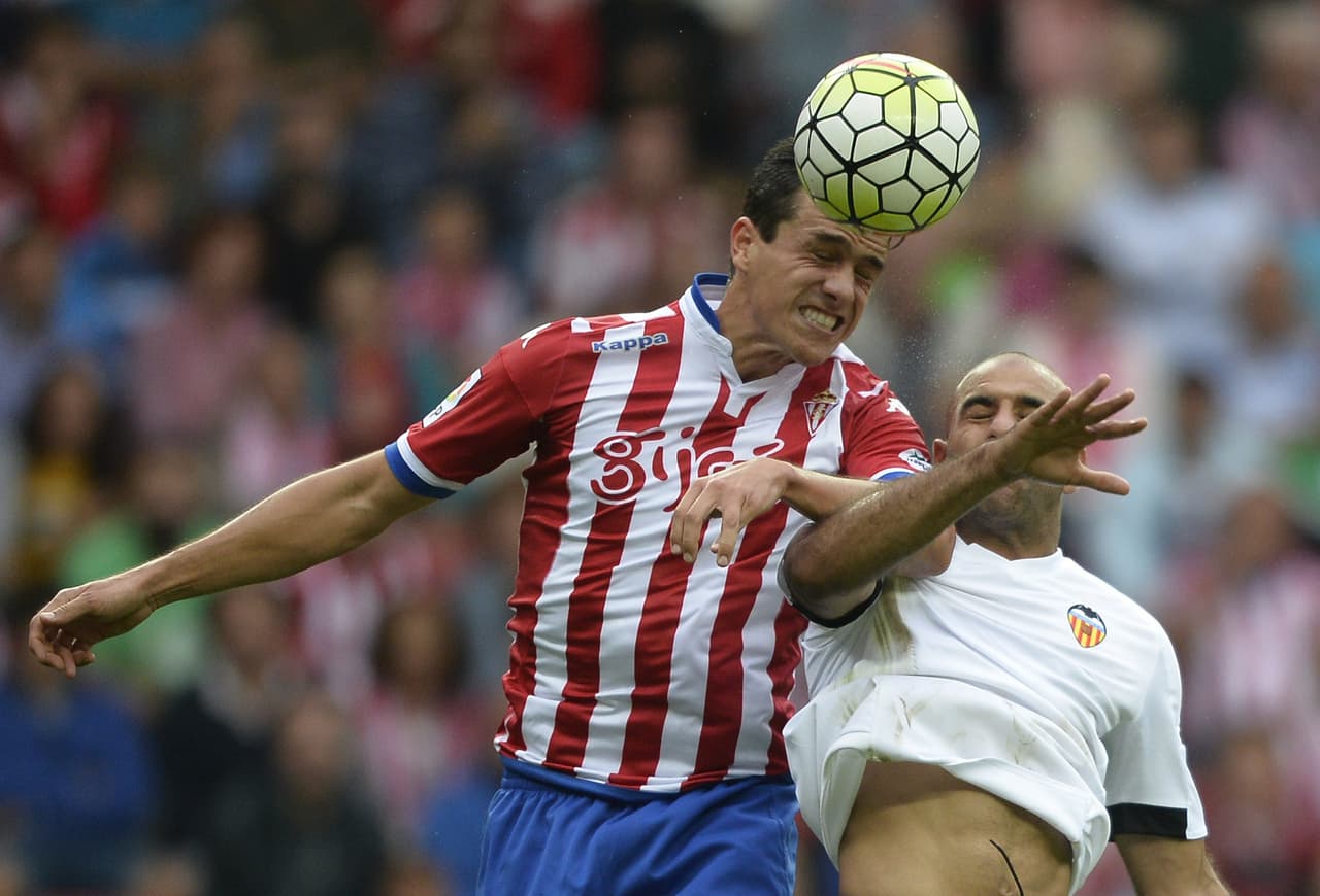 Sporting de Gijón 3-1 Palmas: Triplete de Sanabria da victoria a Gijón