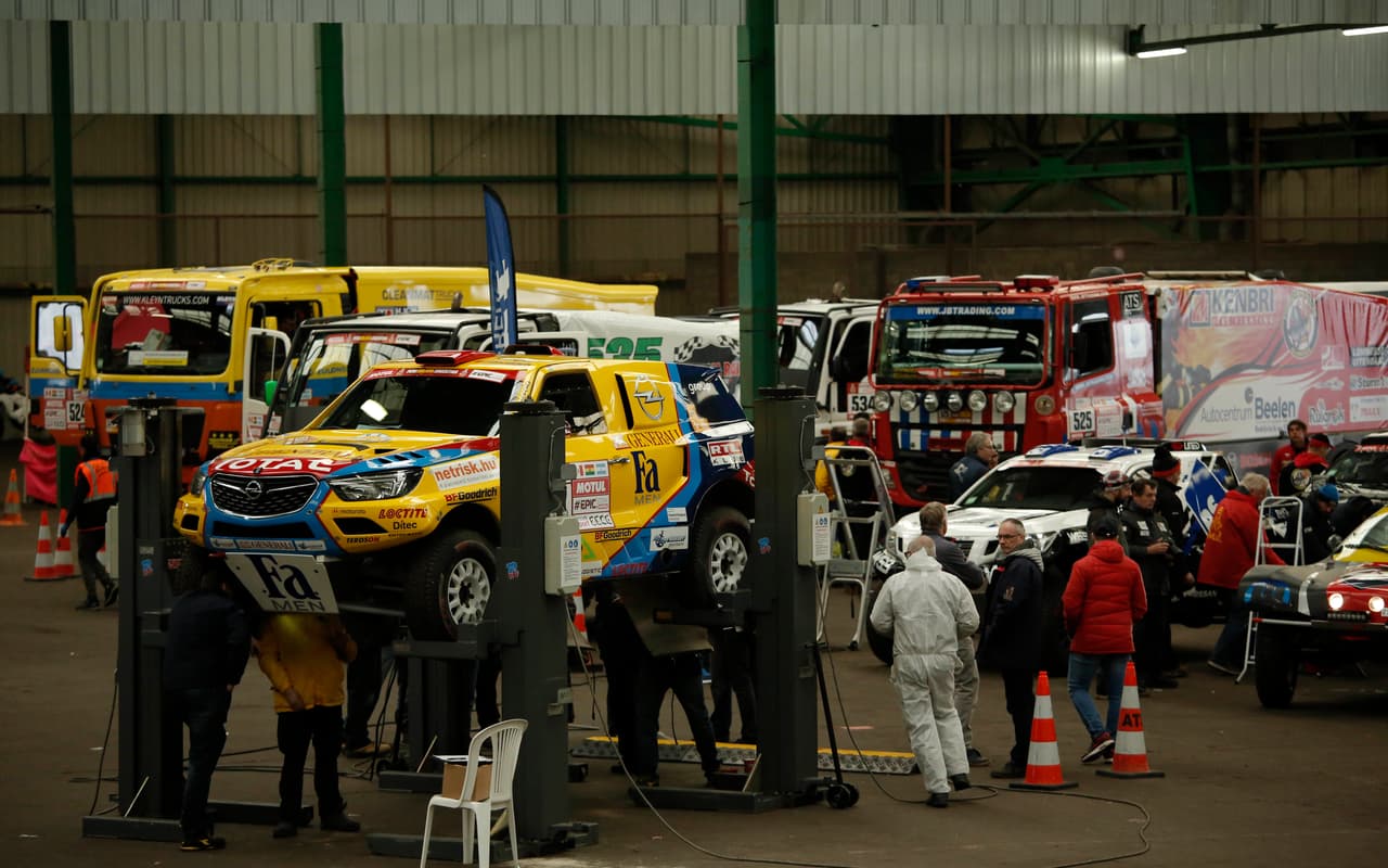 La marca de autos que más ediciones de 
<b>Rally Dakar ha ganado es Mitsubishi con 12 podios.</b> Actualmente ya no participa.