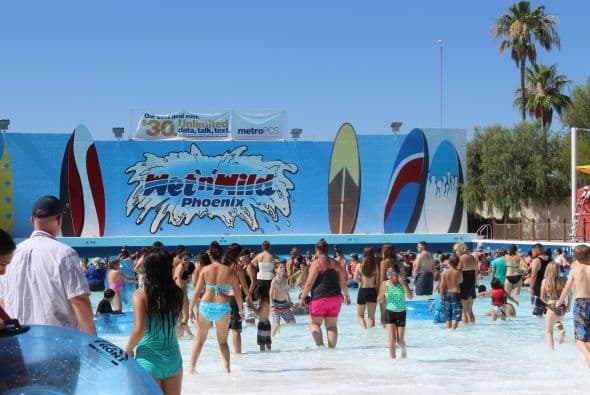 Una tremenda "Fiesta de Verano" disfrutaron cientos de personas en "Wet 'n' Wild, donde estuvieron presentes los talentos de nuestras emisoras de Uforia. 