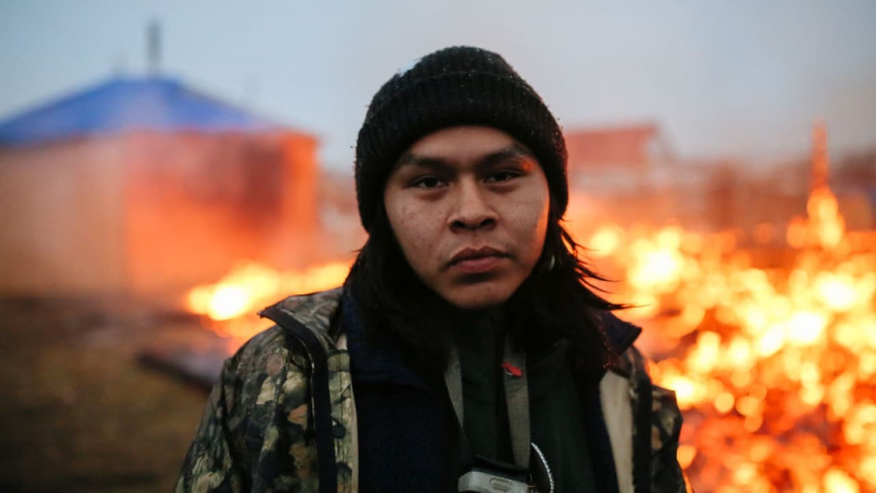 Diez detenidos en el desalojo del campamento contra el oleoducto de Dakota del Norte
