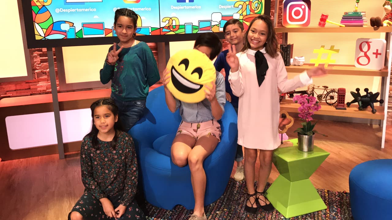 Este martes en Despierta América, las hijas de Karla Martínez estuvieron de visita en el programa y le dieron la bienvenida a una invitada muy especial.