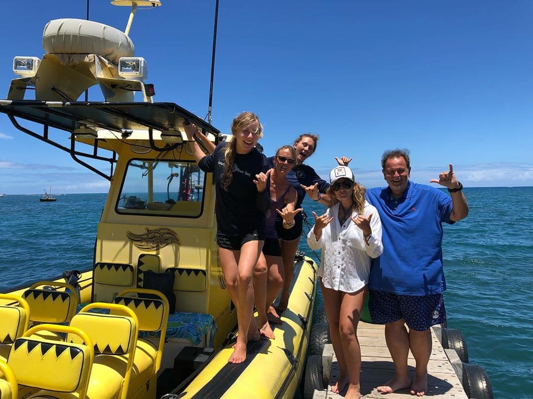 Una de las actividades que realizó es el nado con delfines en mar abierto, según comentó Raúl al pie de esta imagen.