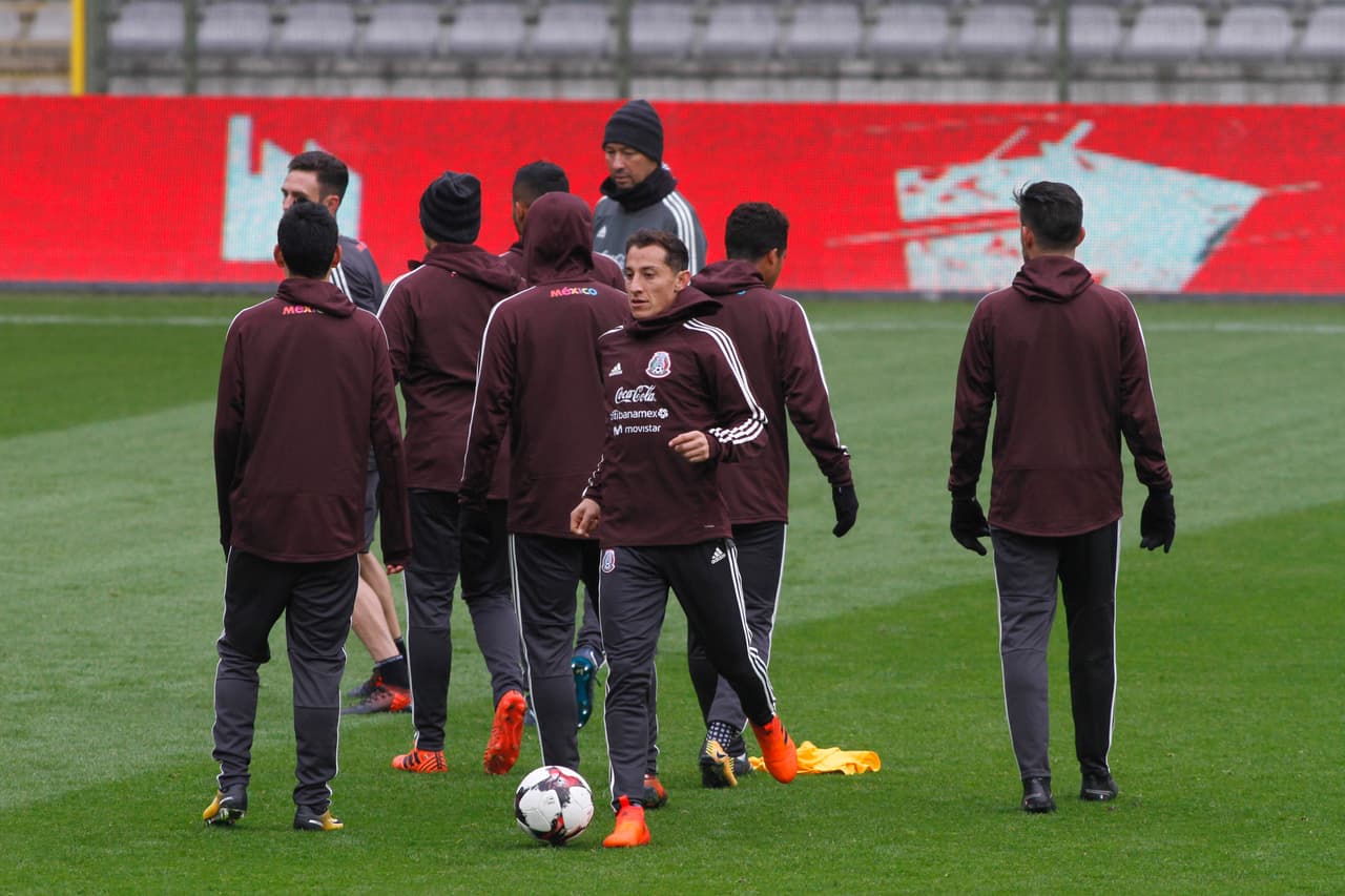 ‘Chicharito’ gana el Premio Nacional de Deportes