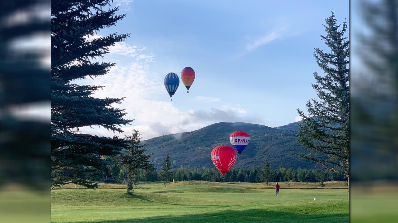 El buen tiempo y la calidad del viento en Park City ayudó a los pilotos a elevar sus globos hasta lo más alto.