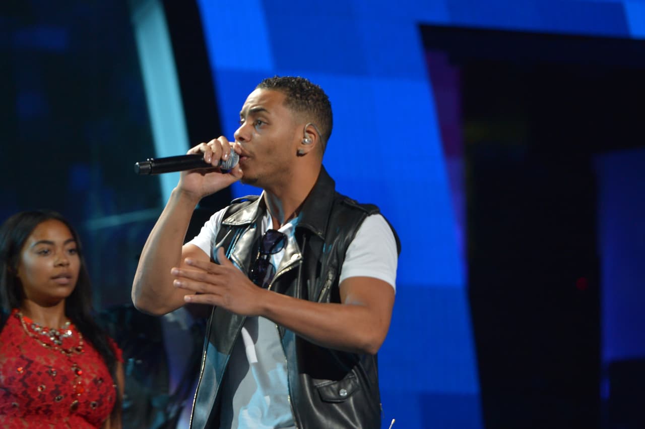 ¡Cuidado Romeo Santos y Prince Royce, porque Yunel Cruz les está pisando los talones!