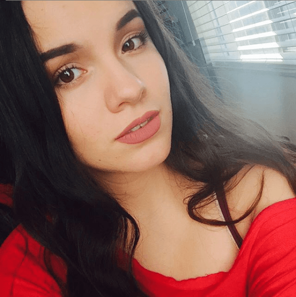 "
<b><a href="https://www.univision.com/famosos/sarita-sosa-reaparece-vestida-de-gala-y-bailando-suavemente-con-elvis-crespo-para-recibir-homenaje-de-jose-jose-fotos" target="_blank">Gracias Sarita</a></b> por estar en mi concierto esta noche", escribió el cantante.
<br>