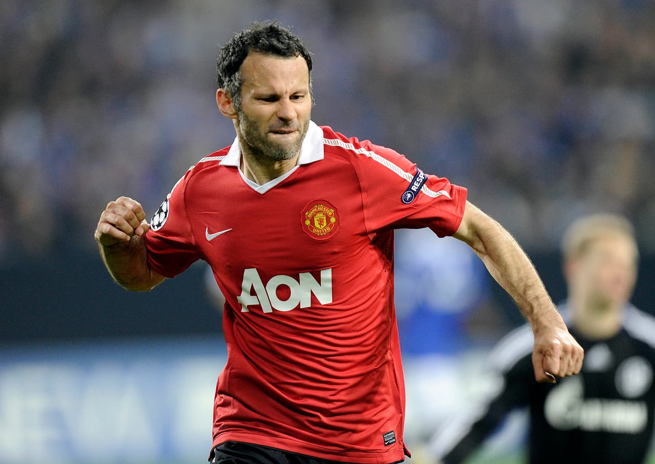 Ryan Giggs debutó con el Manchester United en 1990, ganó 13 títulos de la liga inglesa, cuatro copas, dos Champions League, entre otros. El galés se retiró en el 2011 a sus 40 años.