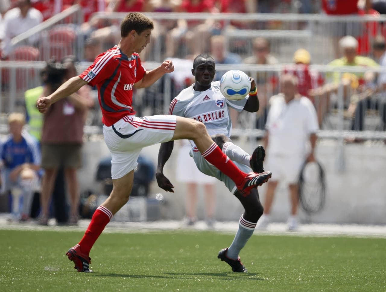 Dominic Oduro - FC Dallas. El delantero ghanés comenzó su carrera en la MLS con el FC Dallas. Jugó dos temporadas en Texas hasta que fue traspasado a NY Red Bulls.