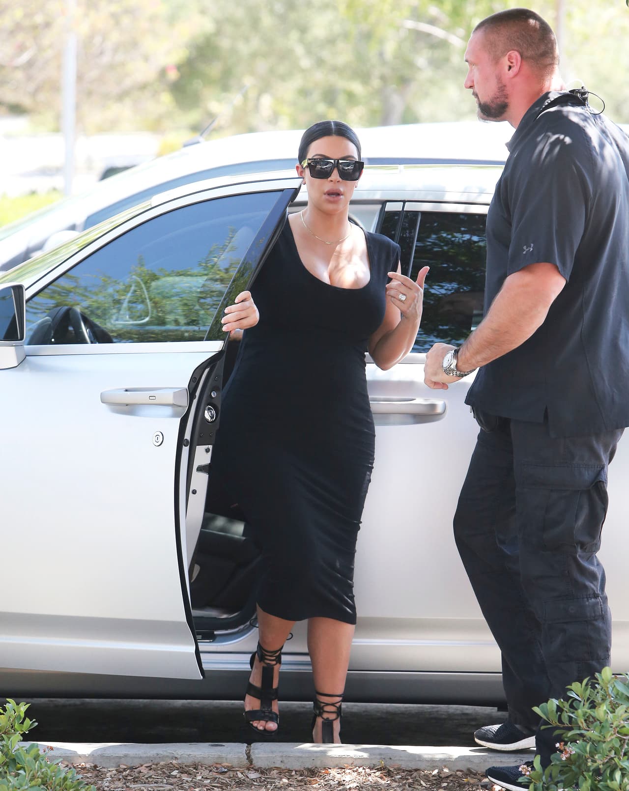 Kim salió a comer con su mamá.